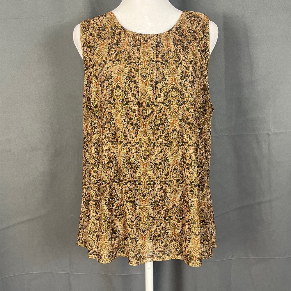 Chic Sleeveless Paisley Blouse